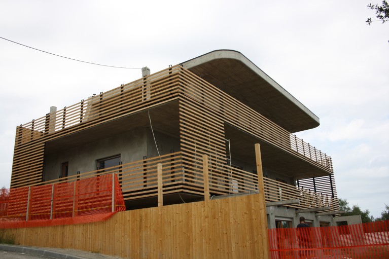 Facciata ventilata in legno Pescara